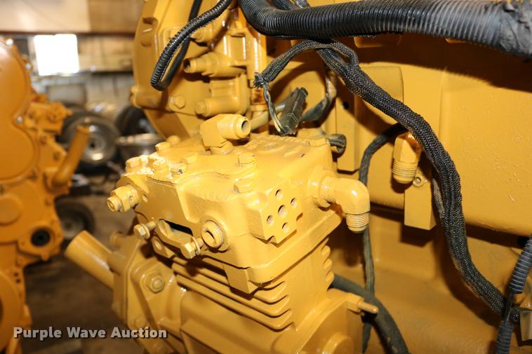 image for item DM9259 Caterpillar 2WS six cylinder turbo diesel engine