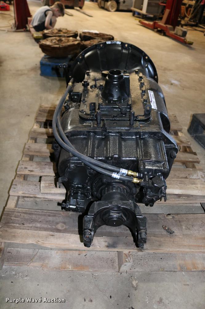 image for item DM9263 Eaton Fuller 13 speed manual transmission