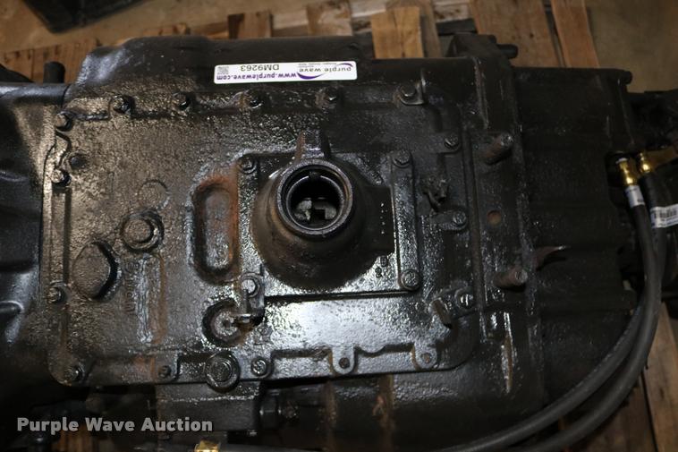 image for item DM9263 Eaton Fuller 13 speed manual transmission