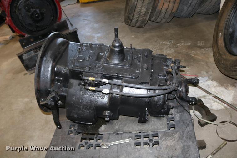 image for item DM9264 Eaton Fuller 9451-RTO-14613R 13 speed manual transmission