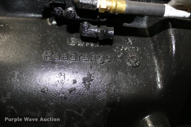 image for item DM9264 Eaton Fuller 9451-RTO-14613R 13 speed manual transmission