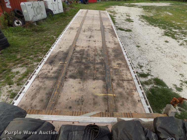 image for item DP9958 2009 Wilson CFD-900 drop deck equipment trailer