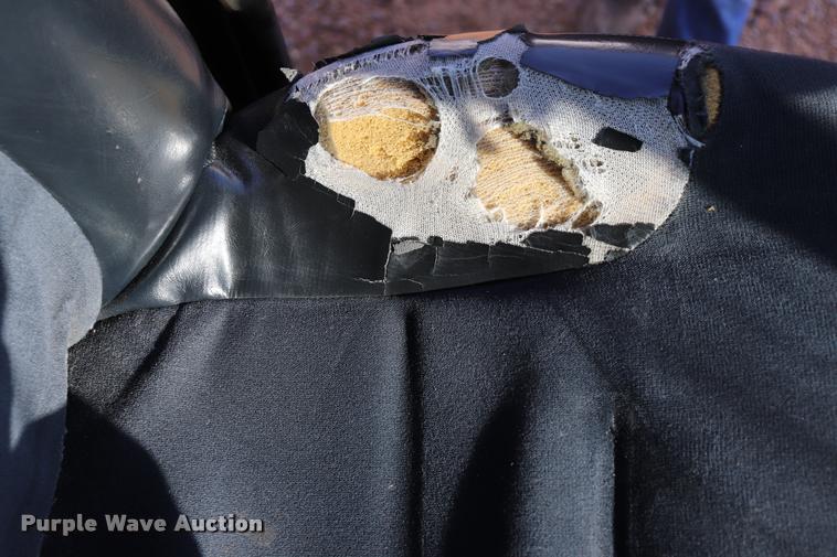 image for item DQ9262 2001 Freightliner C120 semi truck