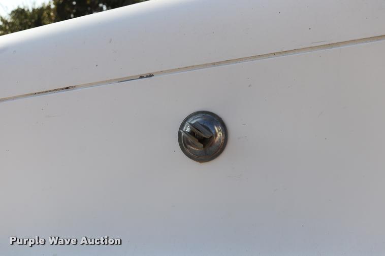 image for item DQ9262 2001 Freightliner C120 semi truck