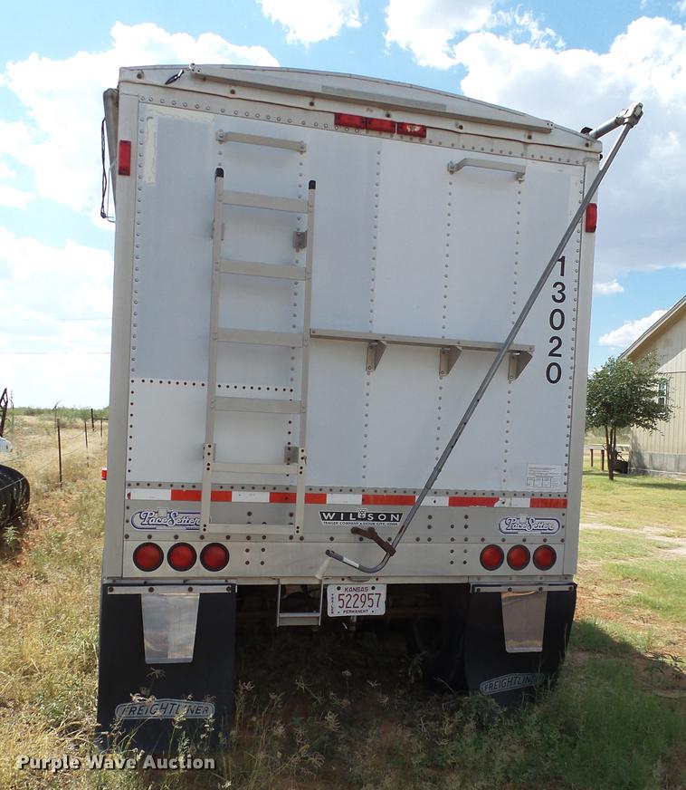 image for item L6654 1999 Wilson DWH-400 double hopper bottom grain trailer