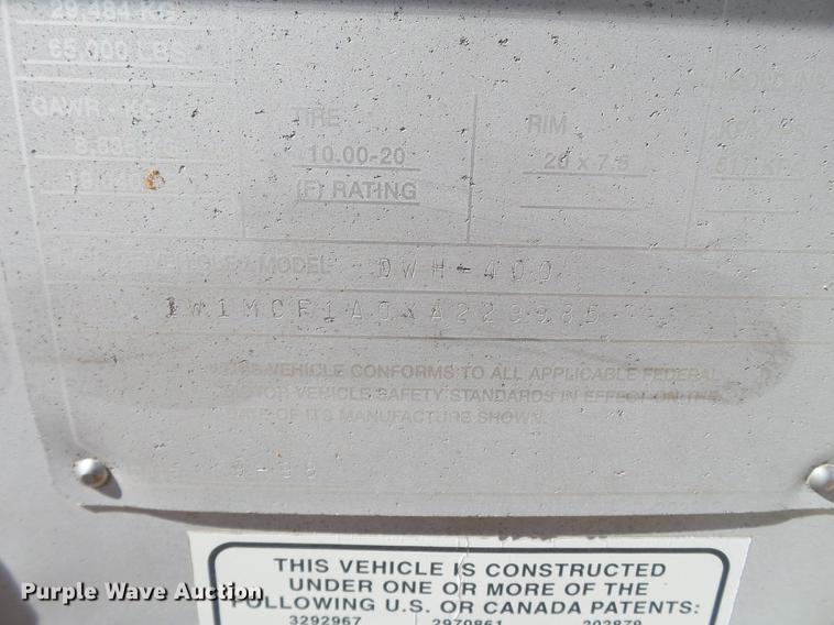 image for item L6654 1999 Wilson DWH-400 double hopper bottom grain trailer