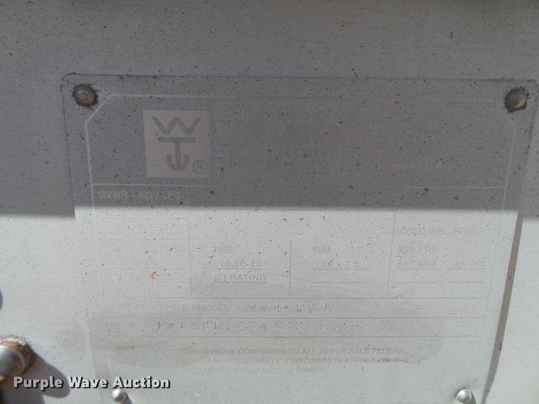 image for item L6654 1999 Wilson DWH-400 double hopper bottom grain trailer