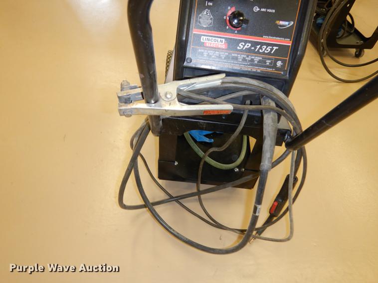 image for item BY9996 Lincoln Electric SP-135T wire feed welder