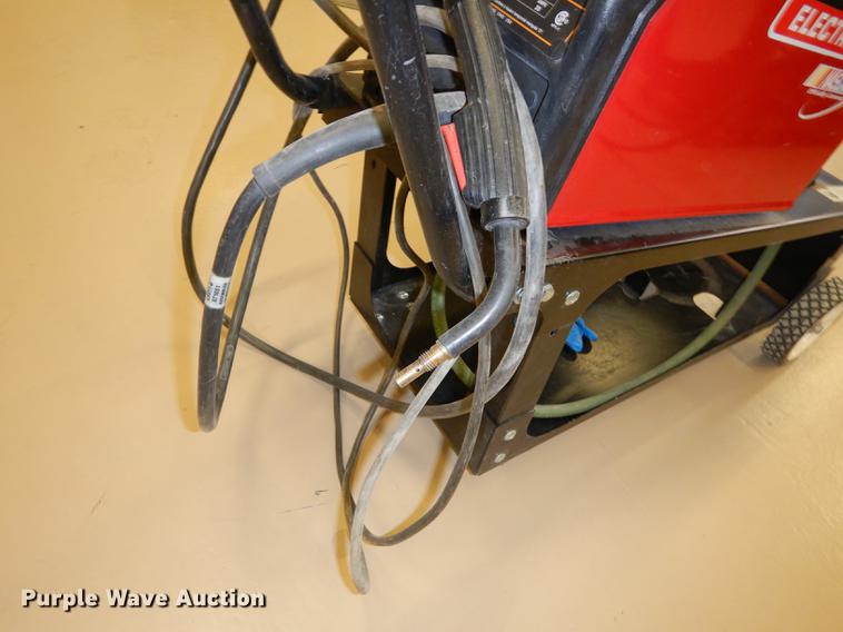 image for item BY9996 Lincoln Electric SP-135T wire feed welder