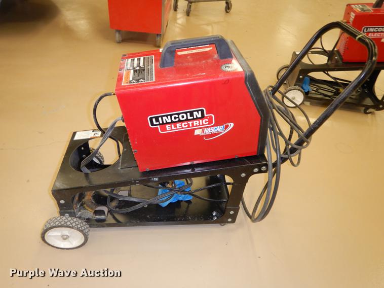 image for item BY9997 Lincoln Electric SP-135T wire feed welder