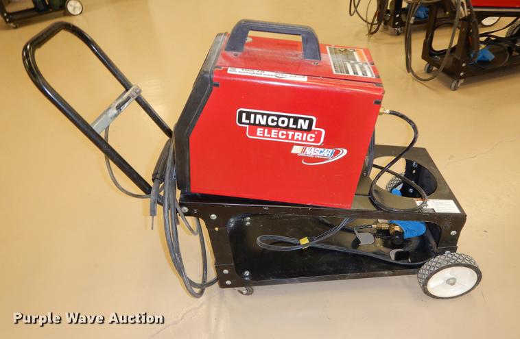 image for item BY9998 Lincoln Electric SP-135T wire feed welder