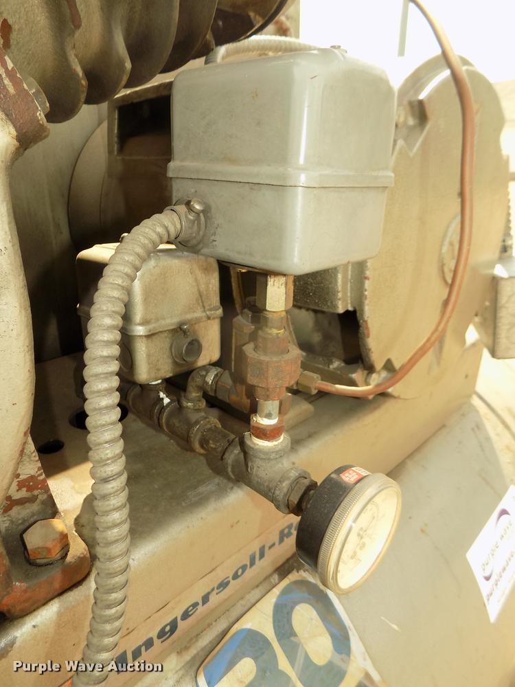 image for item DA3098 Ingersoll Rand 25T2 air compressor