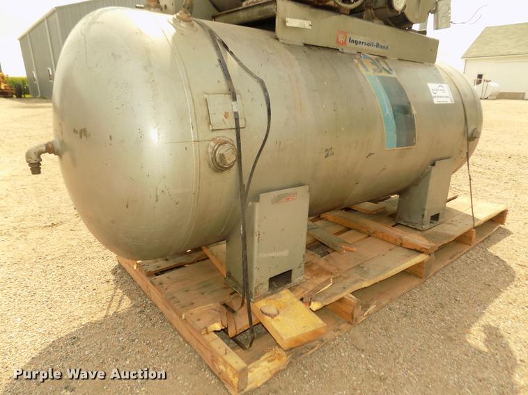 image for item DA3098 Ingersoll Rand 25T2 air compressor