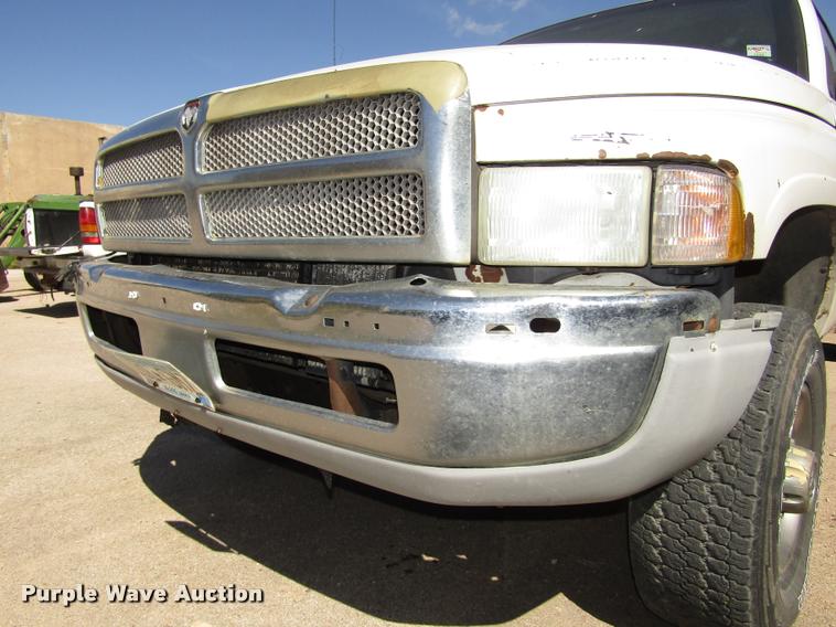 image for item DA3130 2001 Dodge Ram 2500 pickup truck
