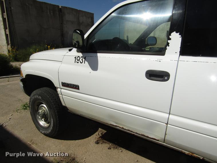 image for item DA3130 2001 Dodge Ram 2500 pickup truck