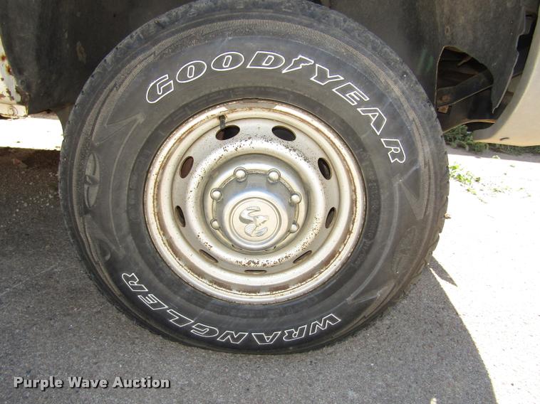 image for item DA3130 2001 Dodge Ram 2500 pickup truck