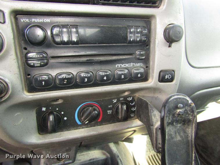 image for item DA3136 2003 Ford Ranger Ext. Cab pickup truck