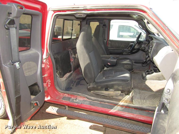 image for item DA3136 2003 Ford Ranger Ext. Cab pickup truck