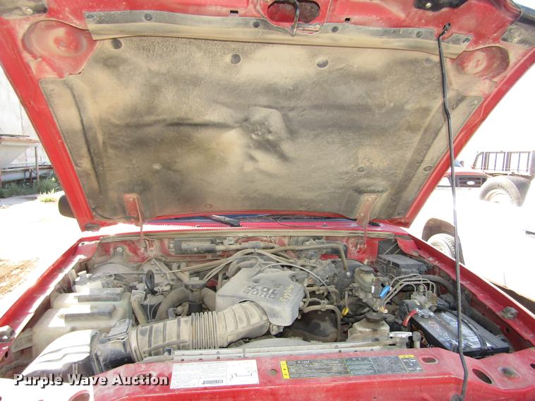 image for item DA3136 2003 Ford Ranger Ext. Cab pickup truck