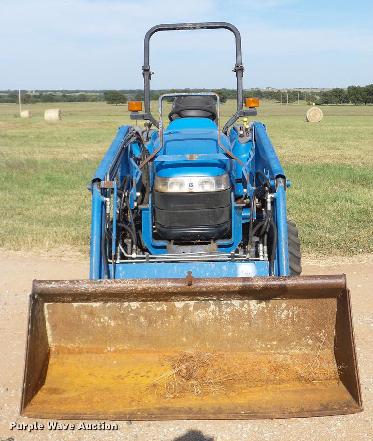 image for item DA6873 2000 New Holland TC29D MFWD tractor