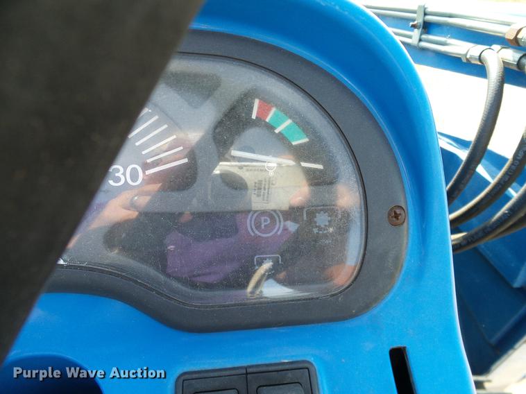 image for item DA6873 2000 New Holland TC29D MFWD tractor