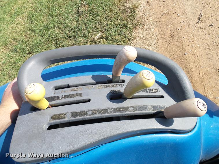 image for item DA6873 2000 New Holland TC29D MFWD tractor