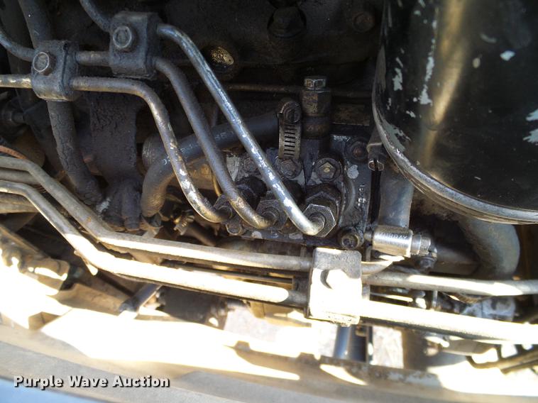 image for item DA6873 2000 New Holland TC29D MFWD tractor