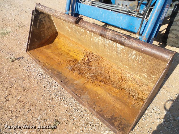 image for item DA6873 2000 New Holland TC29D MFWD tractor