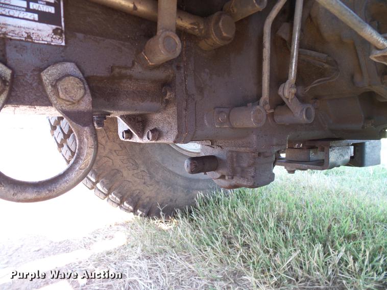 image for item DA6873 2000 New Holland TC29D MFWD tractor