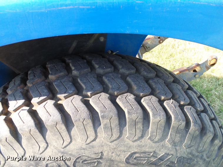 image for item DA6873 2000 New Holland TC29D MFWD tractor