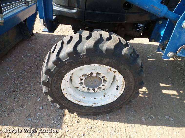 image for item DA6873 2000 New Holland TC29D MFWD tractor