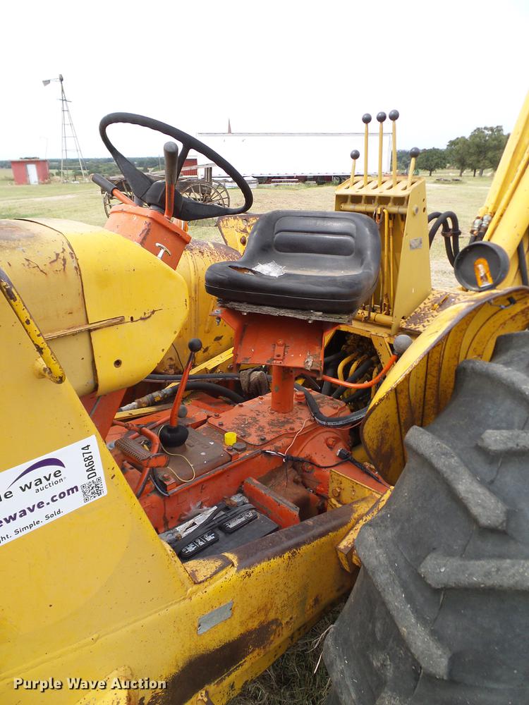 image for item DA6874 1968 Case 580CK backhoe