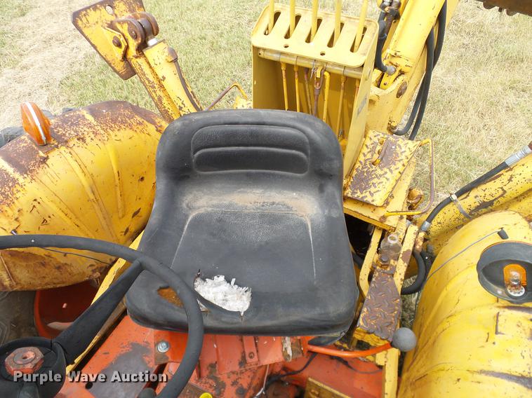 image for item DA6874 1968 Case 580CK backhoe