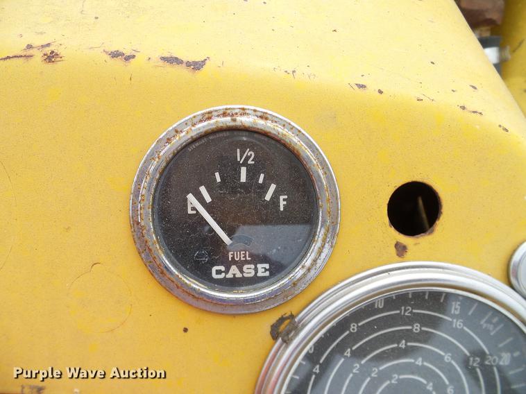 image for item DA6874 1968 Case 580CK backhoe