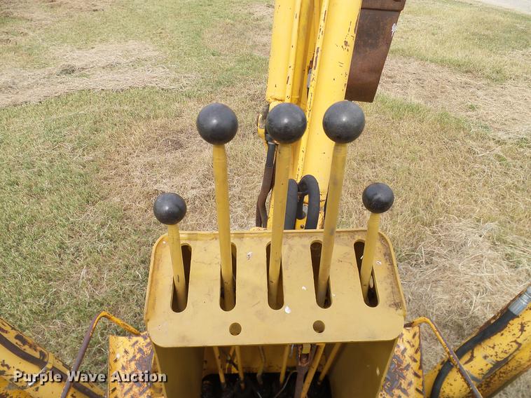 image for item DA6874 1968 Case 580CK backhoe