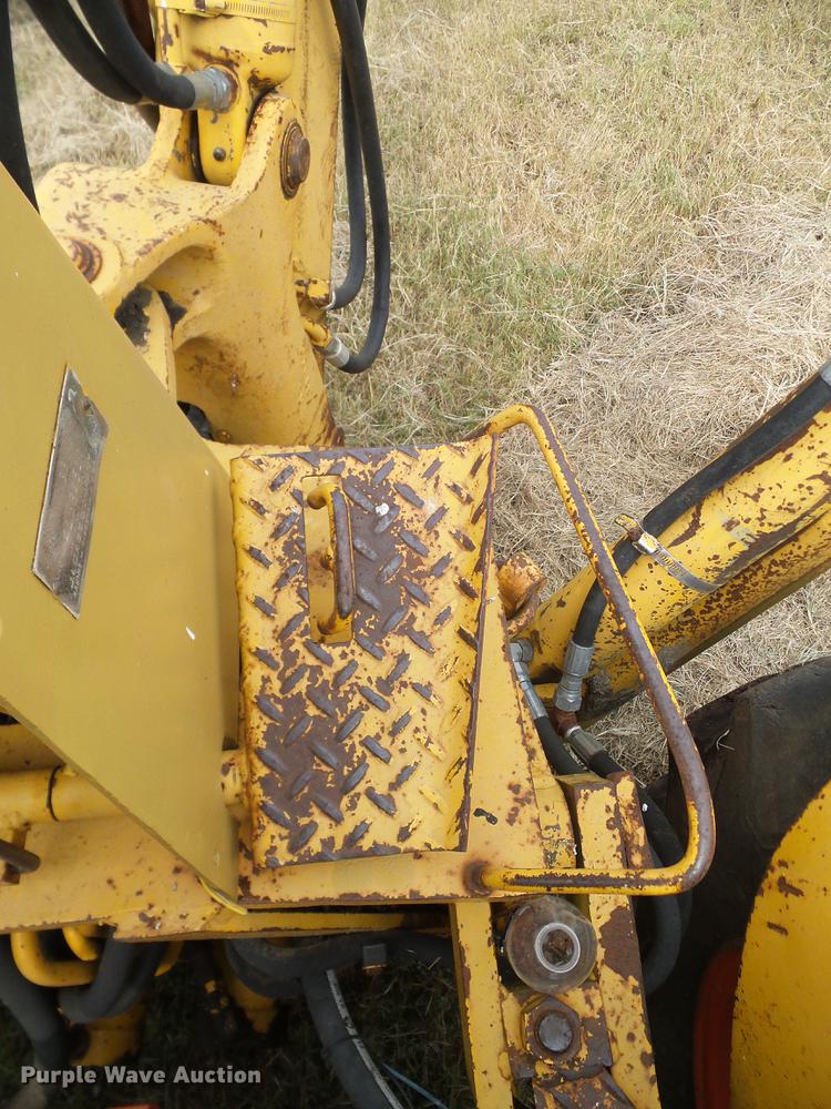 image for item DA6874 1968 Case 580CK backhoe