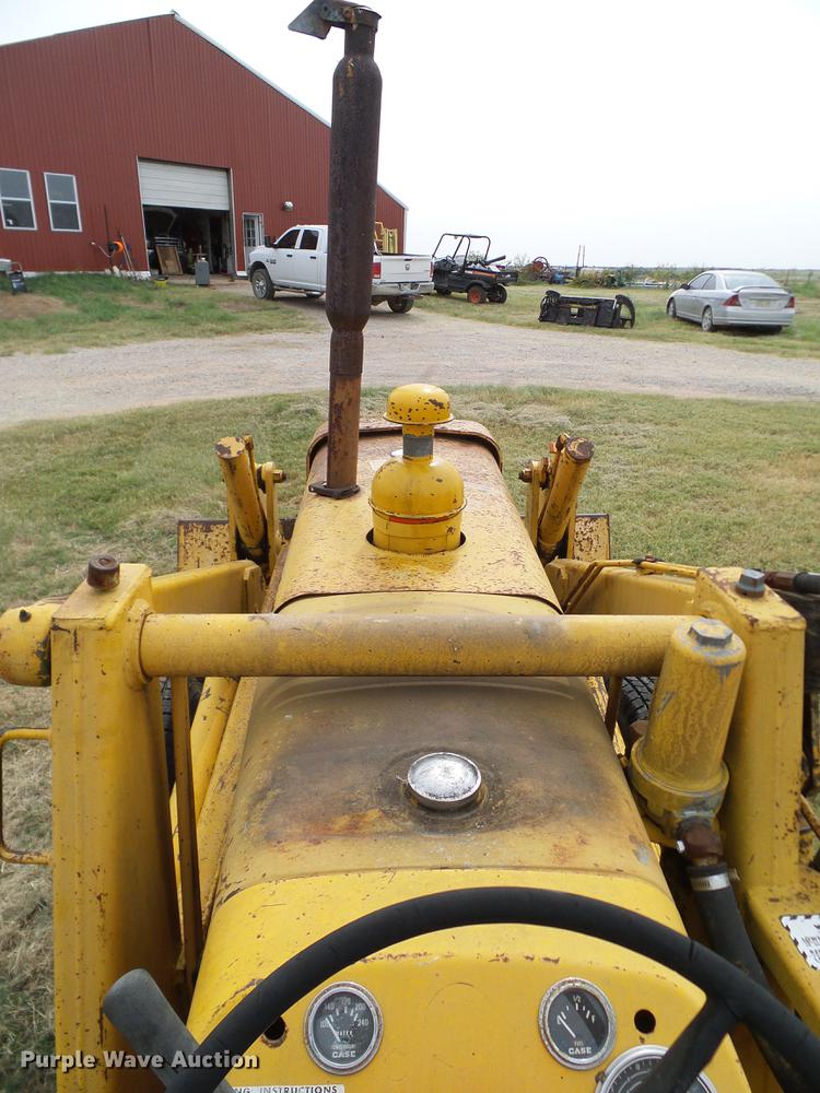 image for item DA6874 1968 Case 580CK backhoe