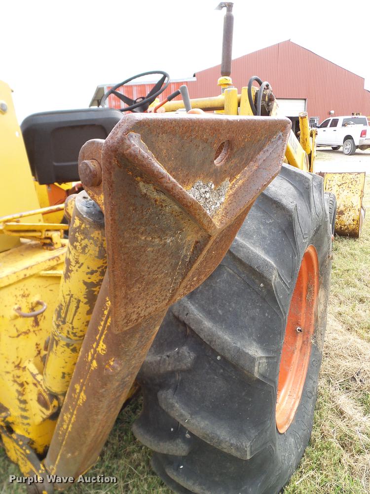 image for item DA6874 1968 Case 580CK backhoe