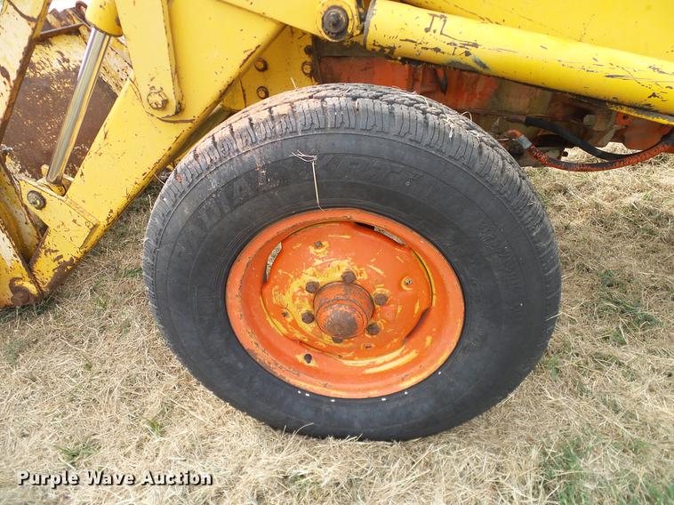 image for item DA6874 1968 Case 580CK backhoe