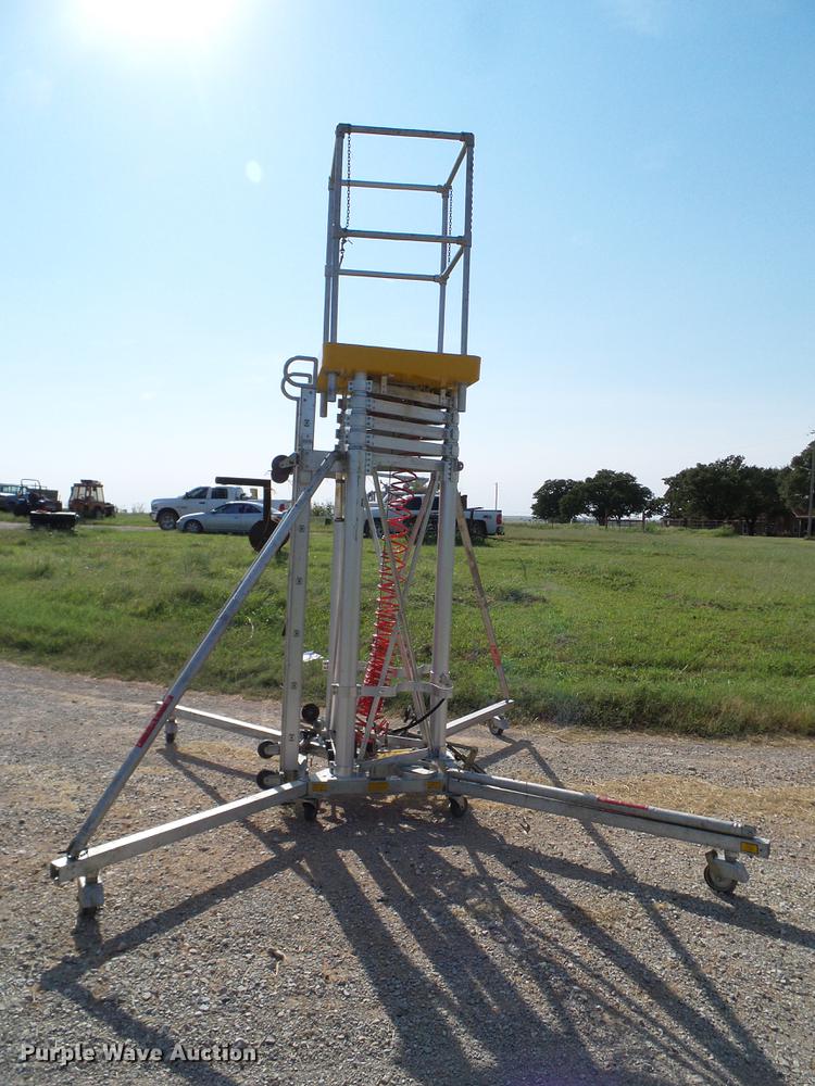 image for item DA6876 Airlift 3024 pneumatic man lift