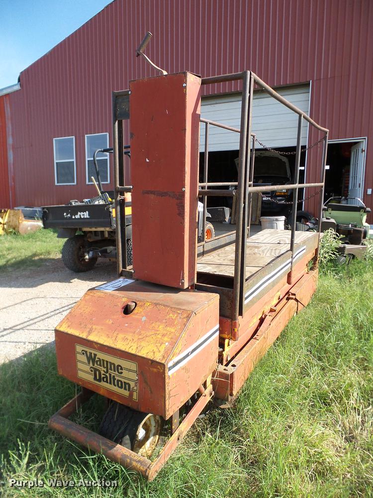 image for item DA6877 Pac-craft 116B SP Hefty Herman scissor lift