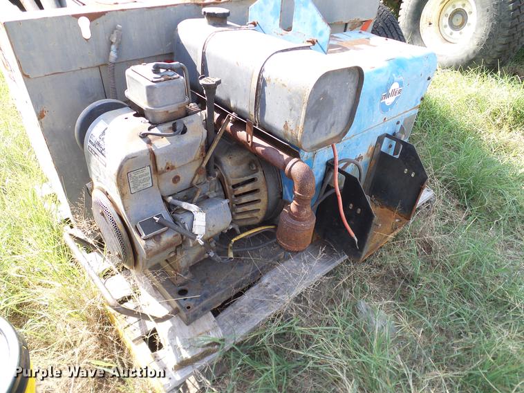 image for item DA6878 Miller Blue Star 2E welder/generator