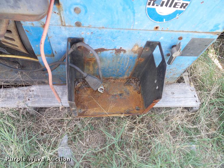 image for item DA6878 Miller Blue Star 2E welder/generator