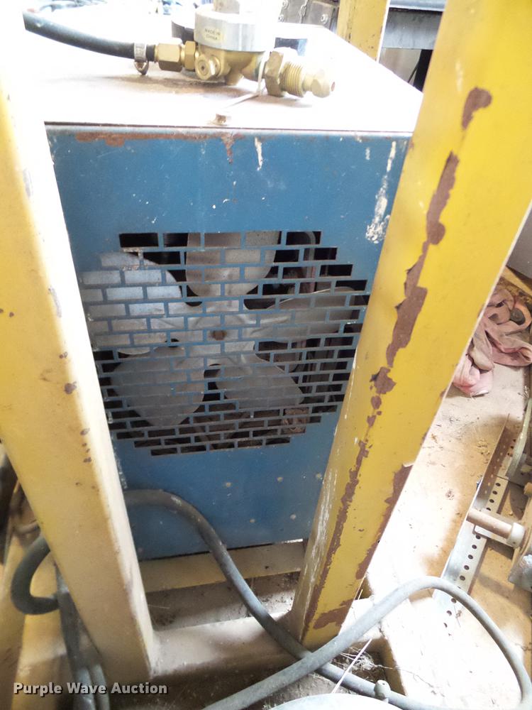 image for item DA6879 Miller Migmate 150 welder