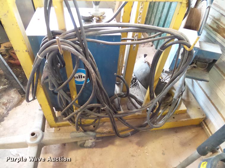 image for item DA6879 Miller Migmate 150 welder