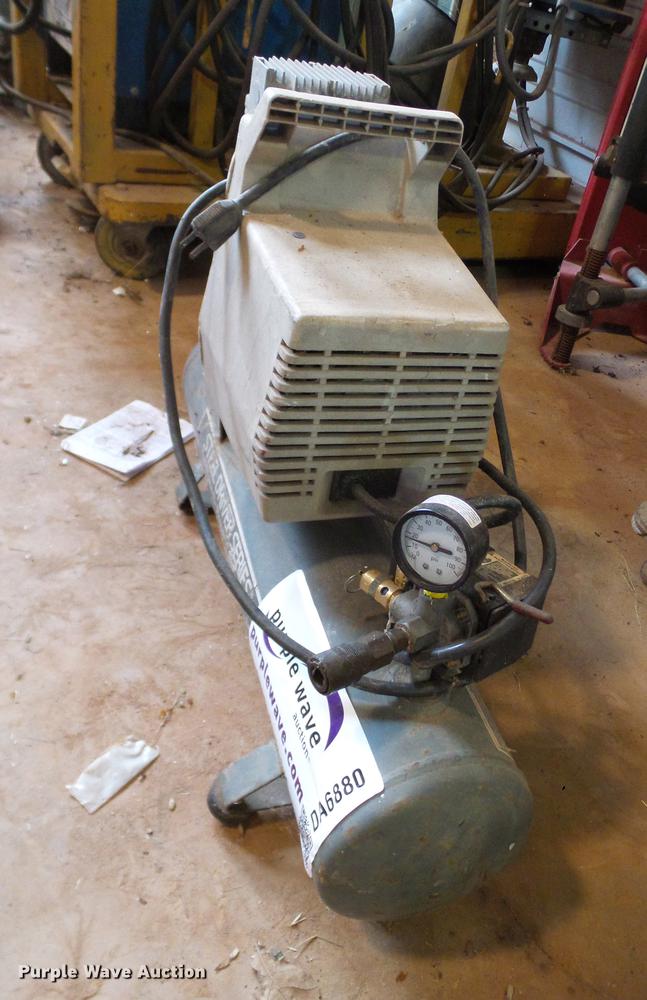 image for item DA6880 Steel Driver air compressor