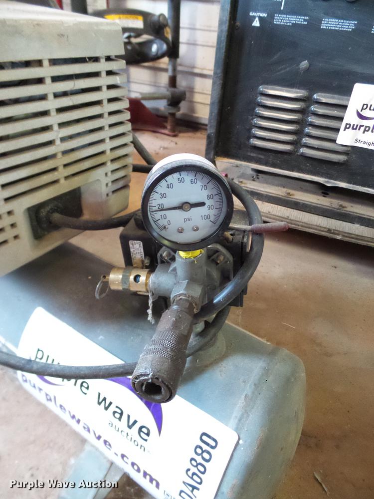 image for item DA6880 Steel Driver air compressor