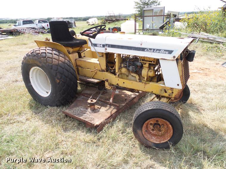image for item DA6885 1972 Cub Cadet 154 Loboy tractor