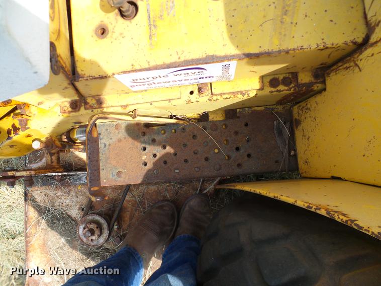 image for item DA6885 1972 Cub Cadet 154 Loboy tractor