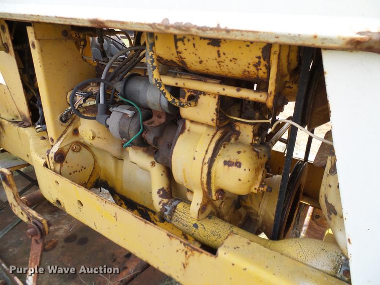 image for item DA6885 1972 Cub Cadet 154 Loboy tractor